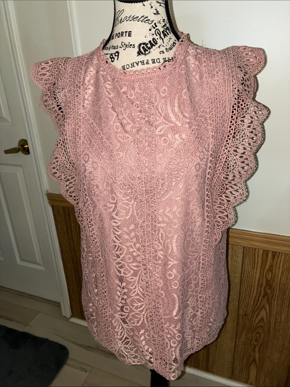 Cable & Gauge Lace Flutter Sleeve lined Blouse - Dusty Rose Sz XL Great Con.